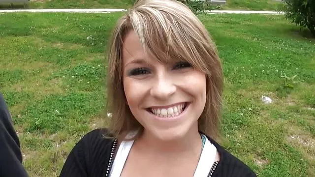 Najlepsze porno bez rejestracji Młodzi nierządnica piękna dziewczyna kocha stare wygolone cipy się pieprzyć jej tyłek