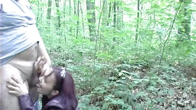 Najlepsze porno bez rejestracji Francja stare cipki nago