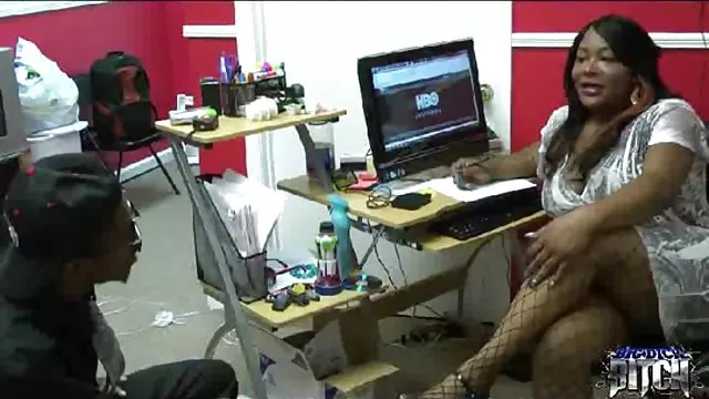 Najlepsze porno bez rejestracji Część czasu w stare pizdy pl